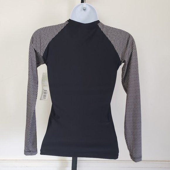 SOLD Seea Womens Top XS Doheny Rash Guard Black Colorblock Raglan Sleeve NEW - Picture 9 of 13